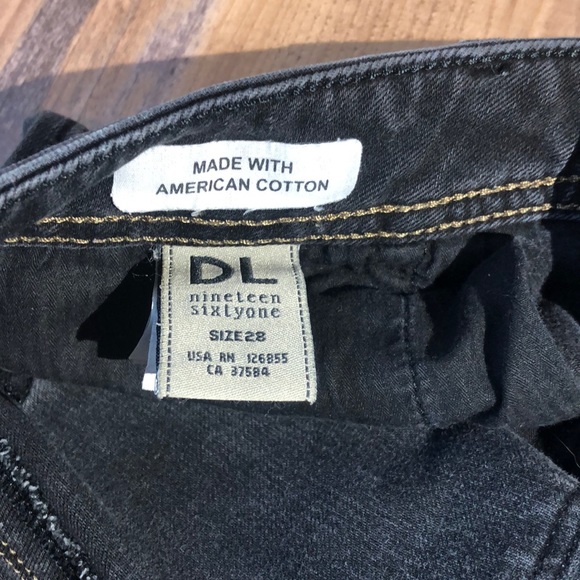 DL1961 Amanda Skinny - Picture 6 of 6